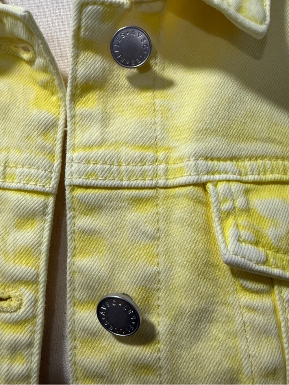 Avec Les Filles Size L Butter Yellow Cropped Denim Vest Frayed Coastal Summer - Picture 7 of 15